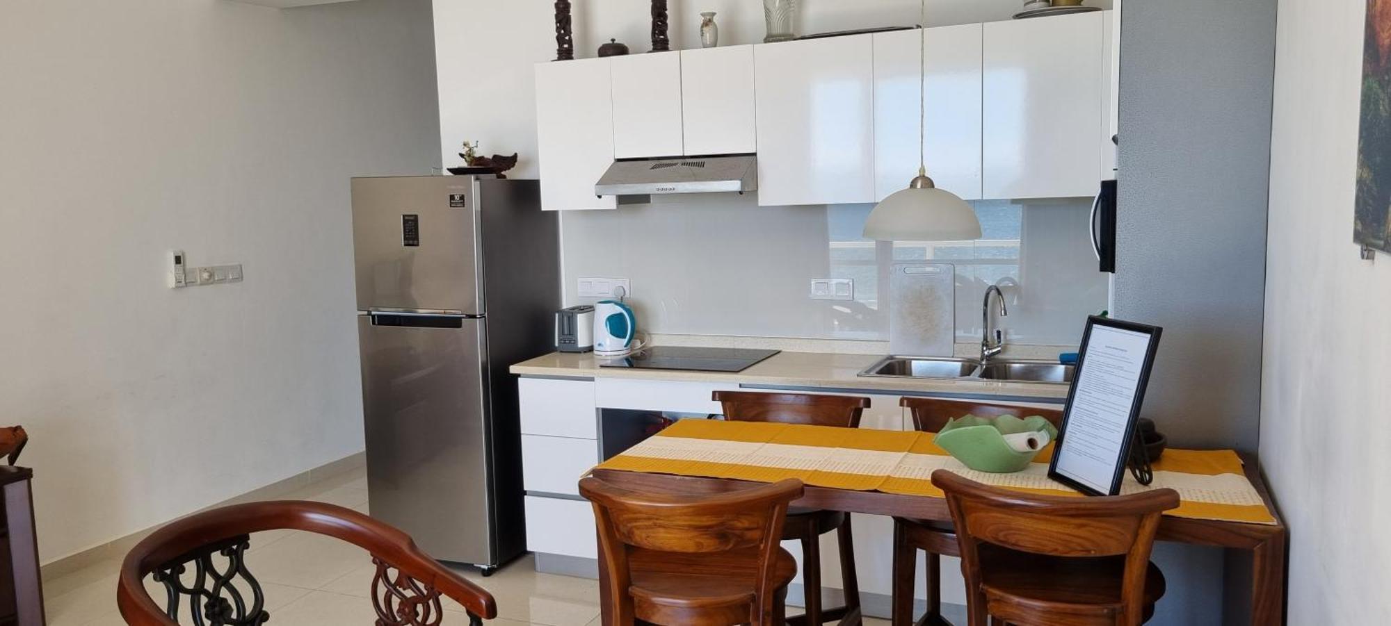 Aqua Vista Apartment Uswetakeiyawa Luaran gambar